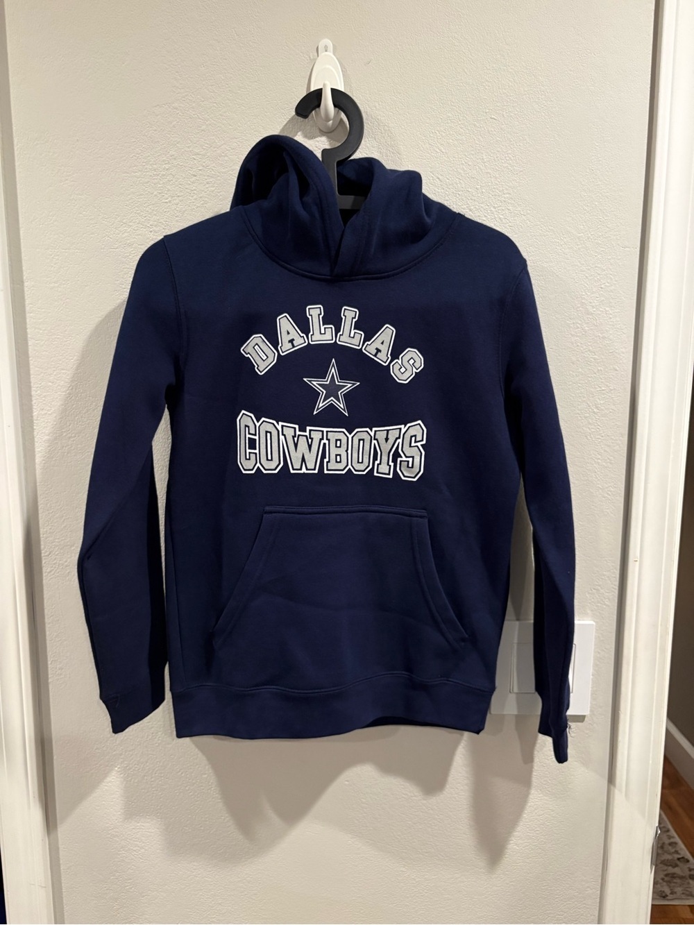 Dallas Cowboys NFL Team Apparel Youth Hoodie Size Medium 10/12 Navy Blue NWOT